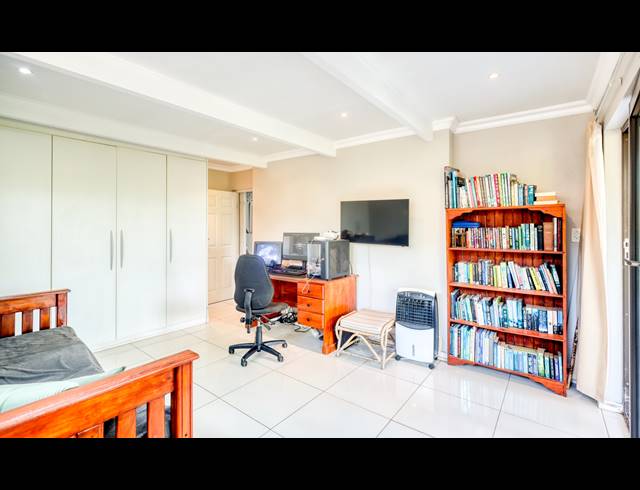 5 BEDROOM HOUSE FOR SALE IN NAHOON